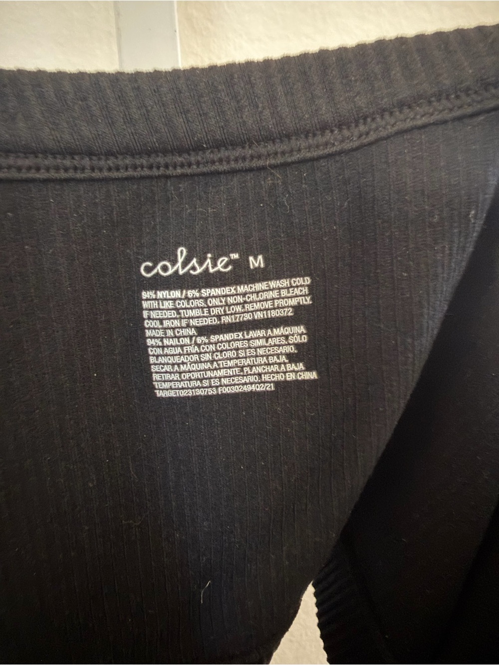 Colsie Black Ribbed Cropped Tank - Picture 2 of 3